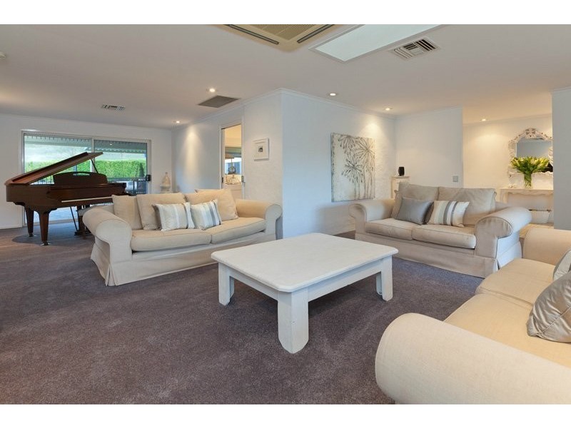 80 Upper Brookfield Road, Brookfield QLD 4069
