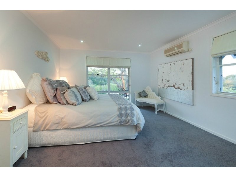 80 Upper Brookfield Road, Brookfield QLD 4069