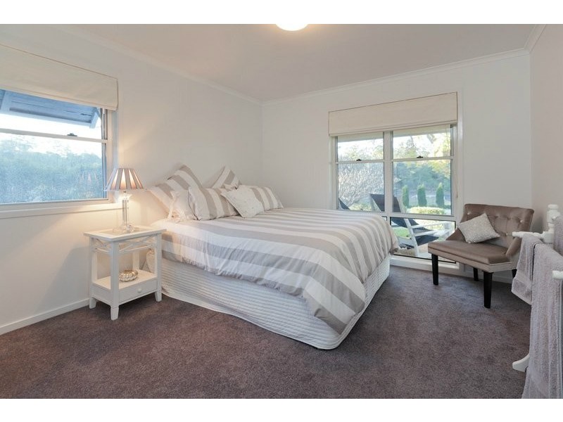 80 Upper Brookfield Road, Brookfield QLD 4069
