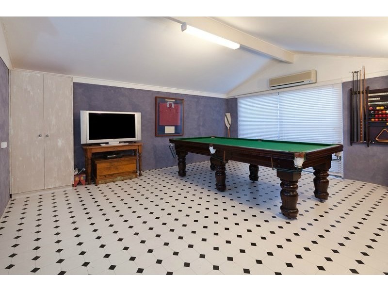 80 Upper Brookfield Road, Brookfield QLD 4069