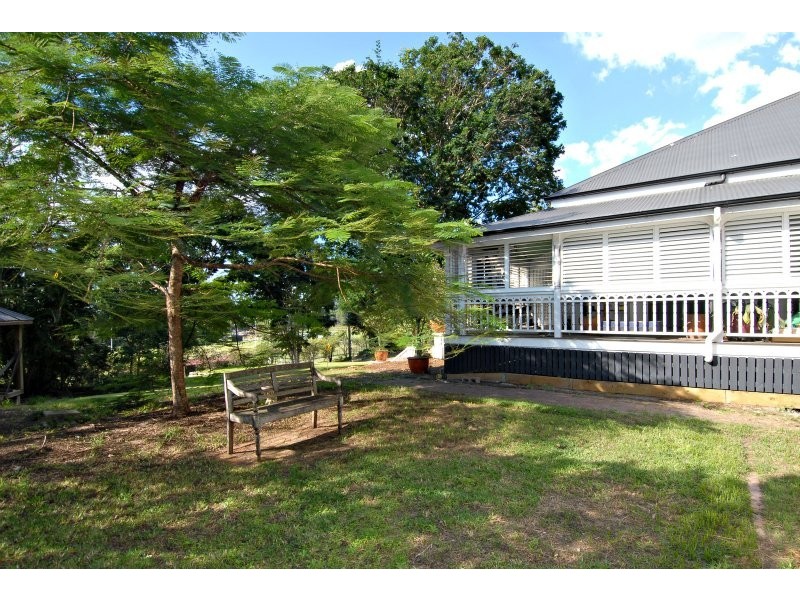 Bardon QLD 4065