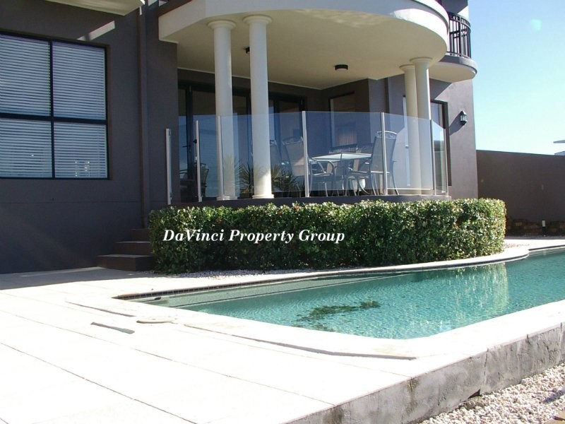 Sovereign Islands QLD 4216