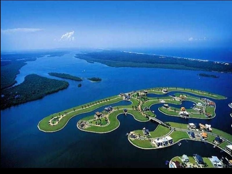 Sovereign Islands QLD 4216