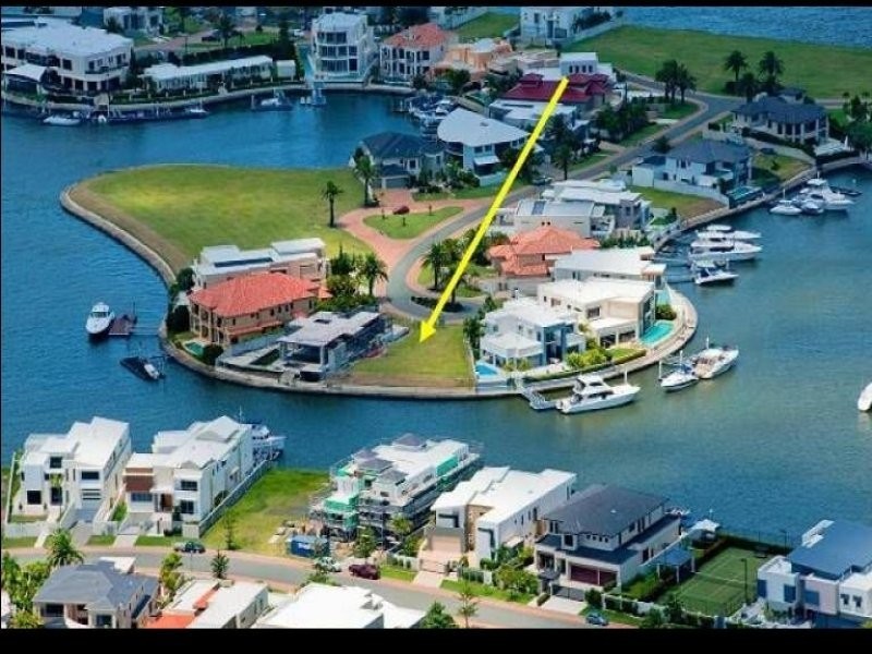 Sovereign Islands QLD 4216