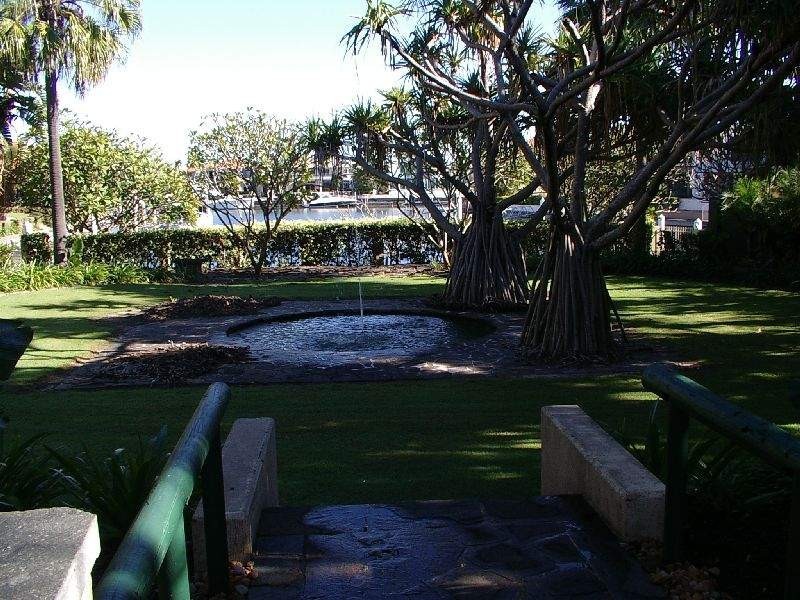 Sovereign Islands QLD 4216