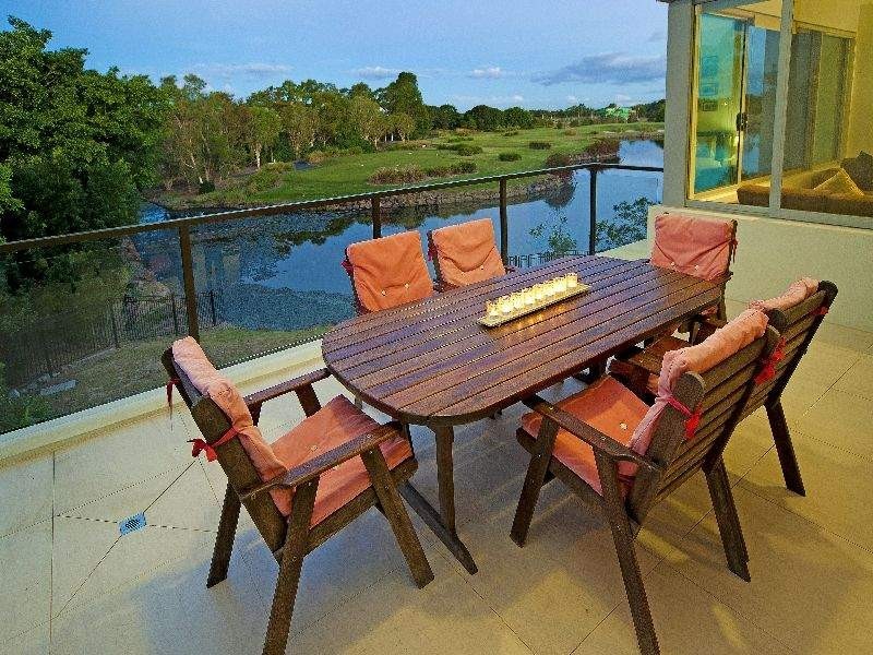 Hope Island QLD 4212