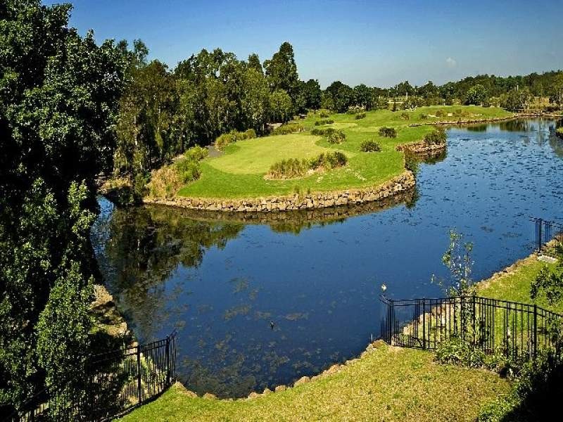 Hope Island QLD 4212