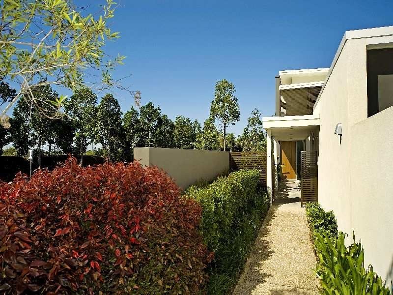 Hope Island QLD 4212