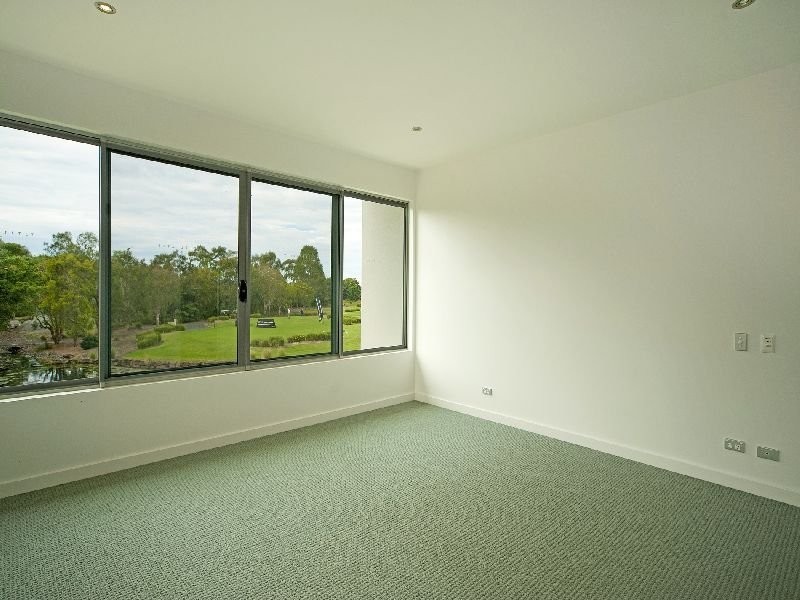 Hope Island QLD 4212