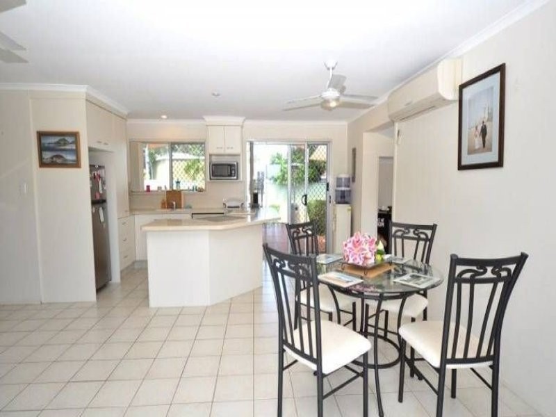 Paradise Point QLD 4216