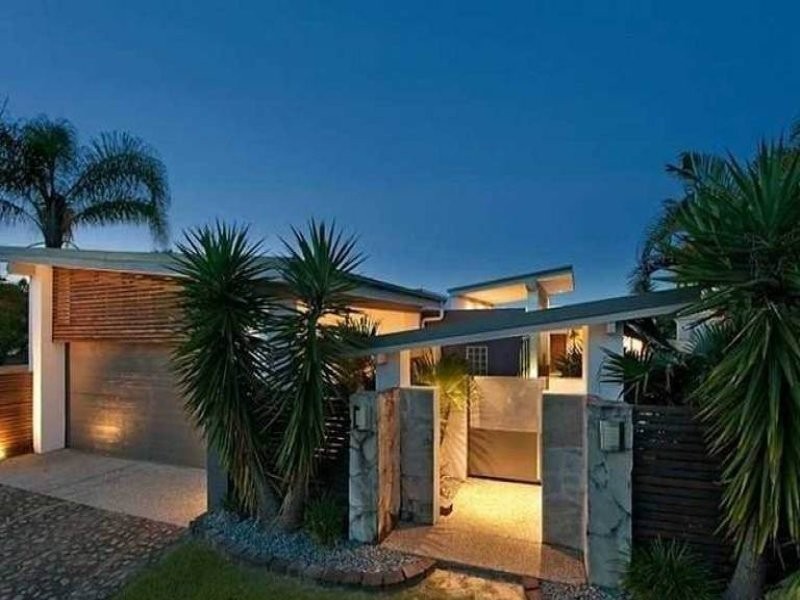 Broadbeach Waters QLD 4218