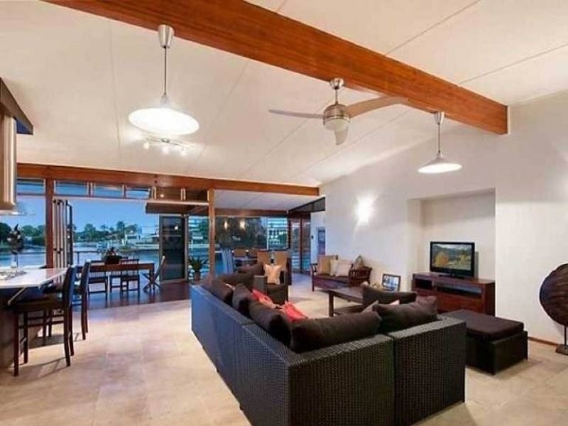 Broadbeach Waters QLD 4218