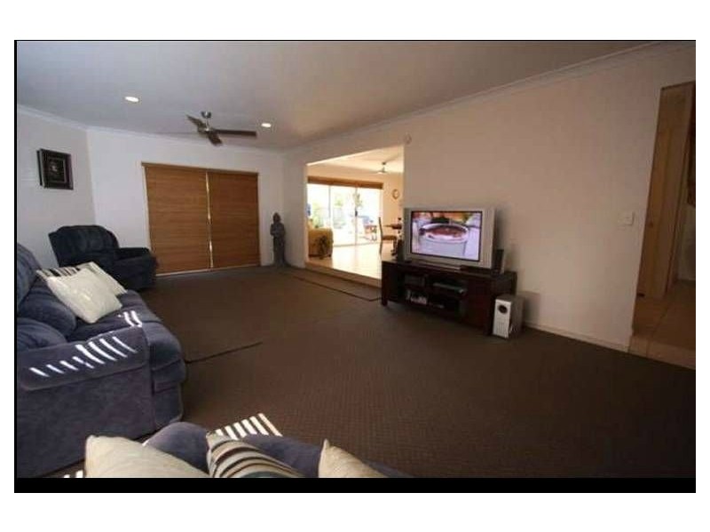 8 Cattleya Court, Hollywell QLD 4216