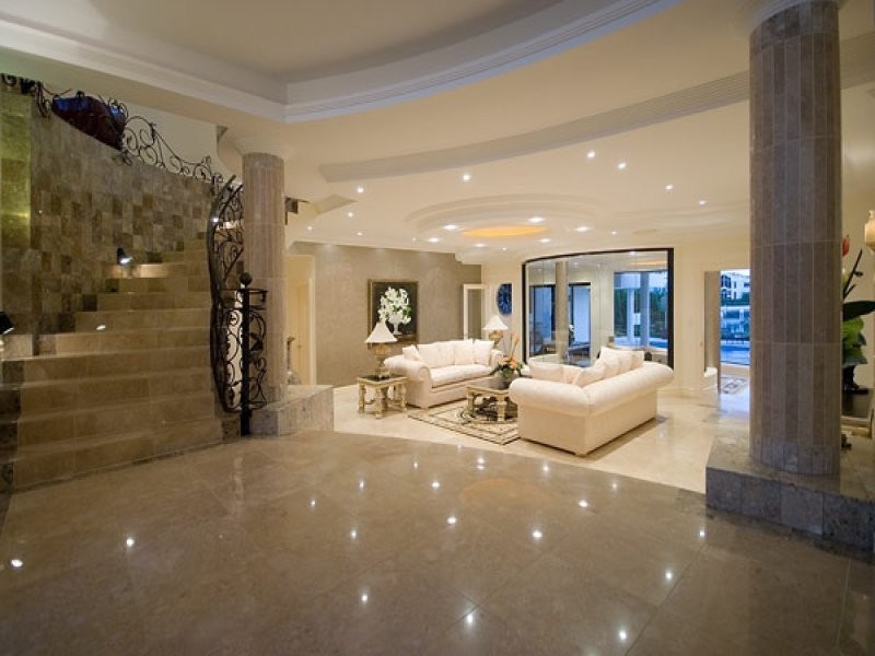 Sovereign Islands QLD 4216