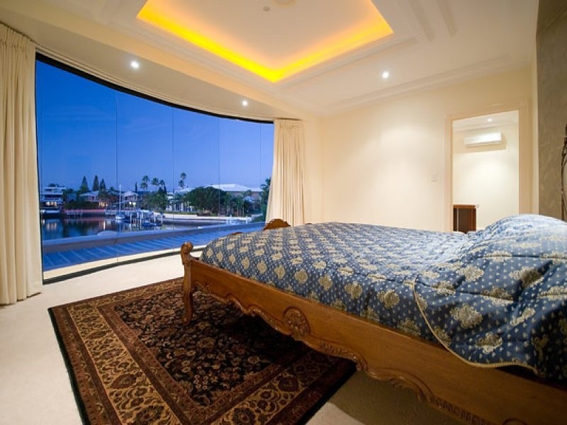 Sovereign Islands QLD 4216