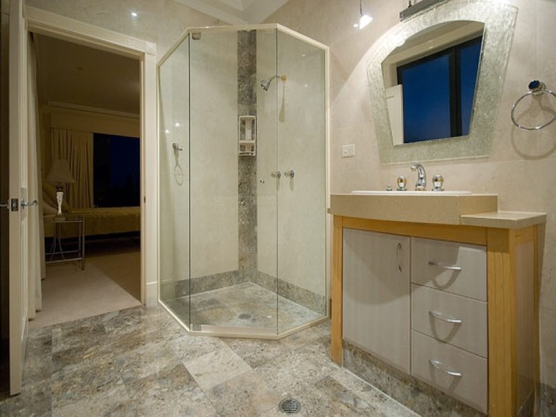 Sovereign Islands QLD 4216