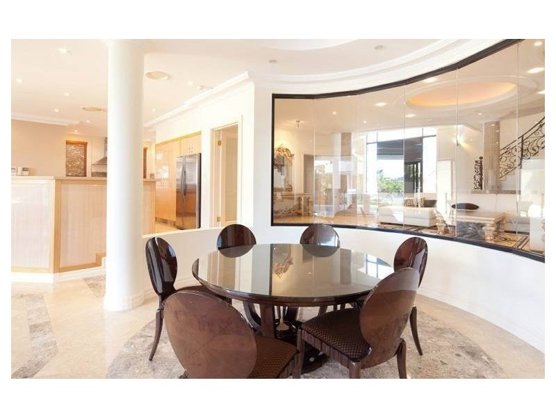 Sovereign Islands QLD 4216