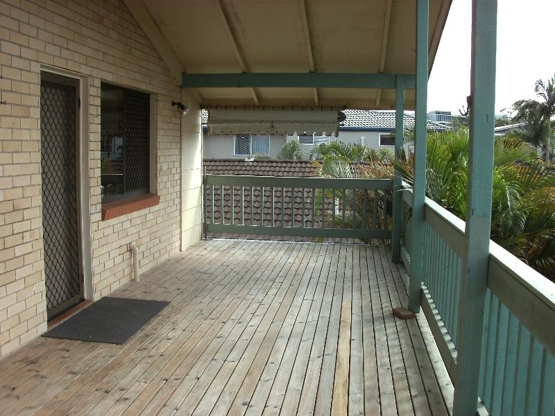 Hollywell QLD 4216