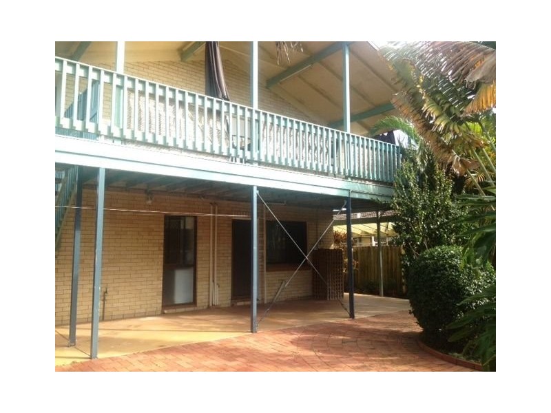 Hollywell QLD 4216
