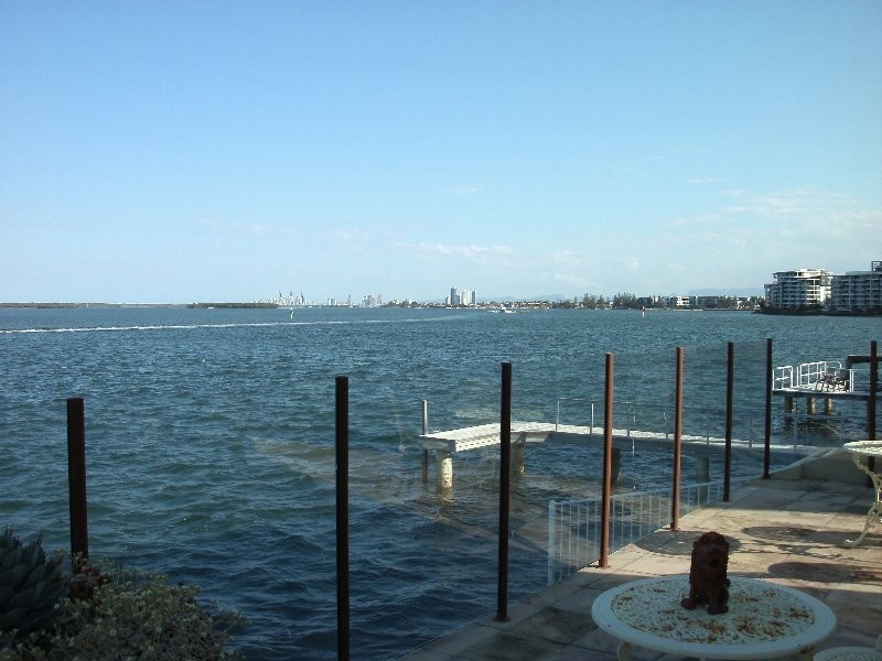 Sovereign Islands QLD 4216