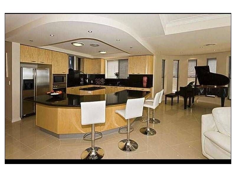 Sovereign Islands QLD 4216