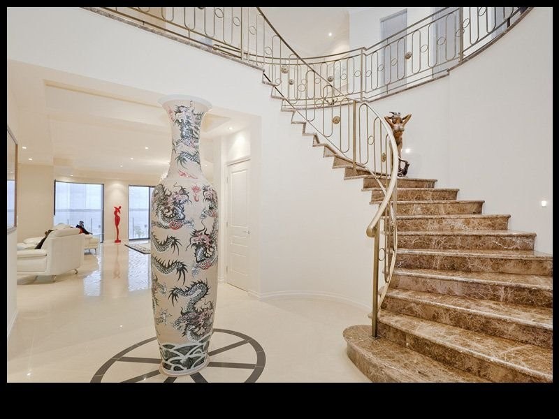 Sovereign Islands QLD 4216