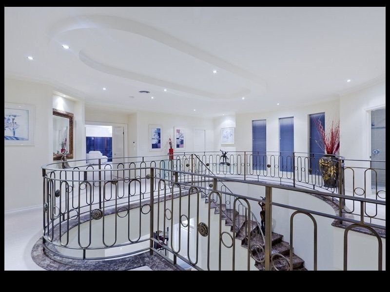 Sovereign Islands QLD 4216