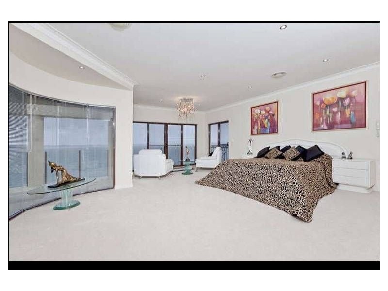 Sovereign Islands QLD 4216