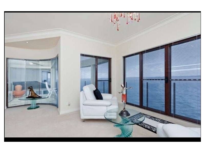 Sovereign Islands QLD 4216