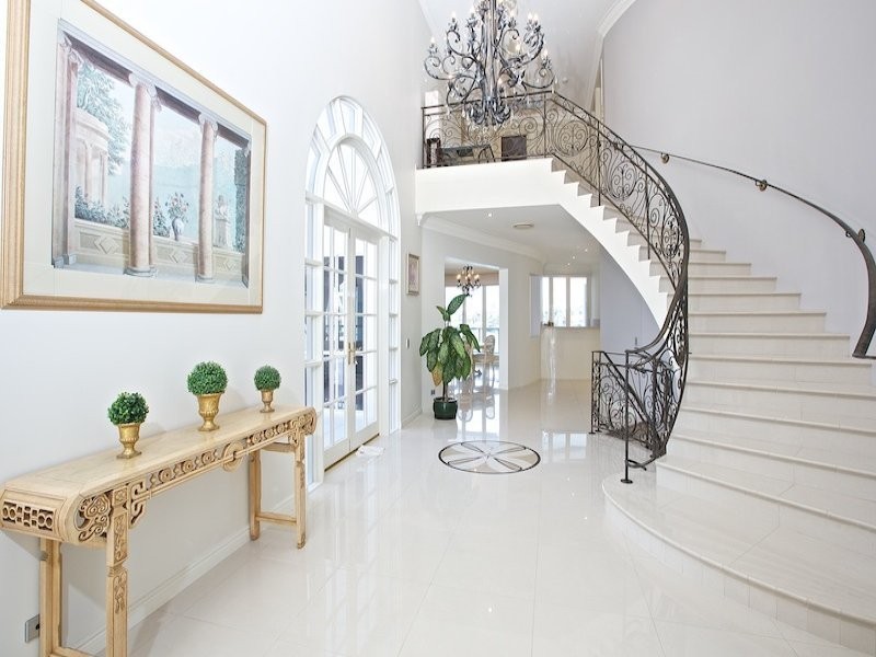 Sovereign Islands QLD 4216