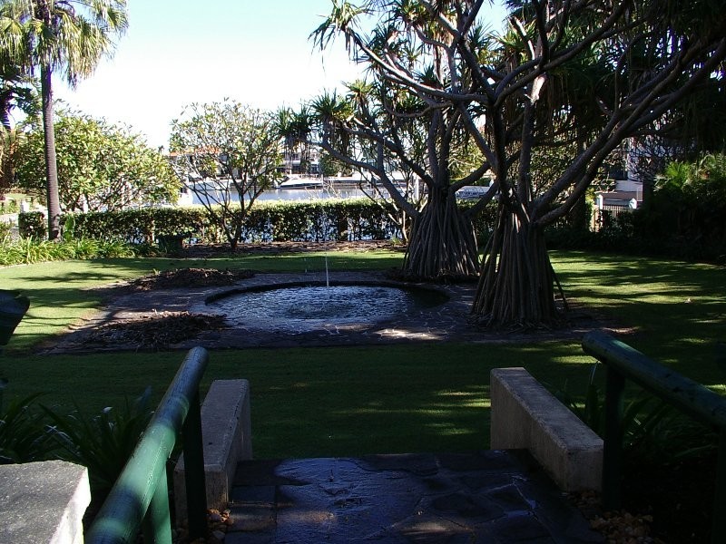 Sovereign Islands QLD 4216