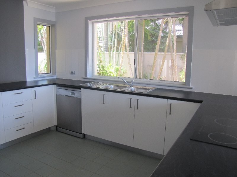 Hope Island QLD 4212