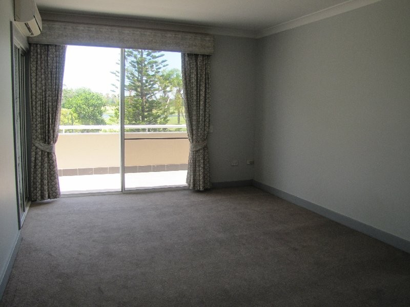 Hope Island QLD 4212