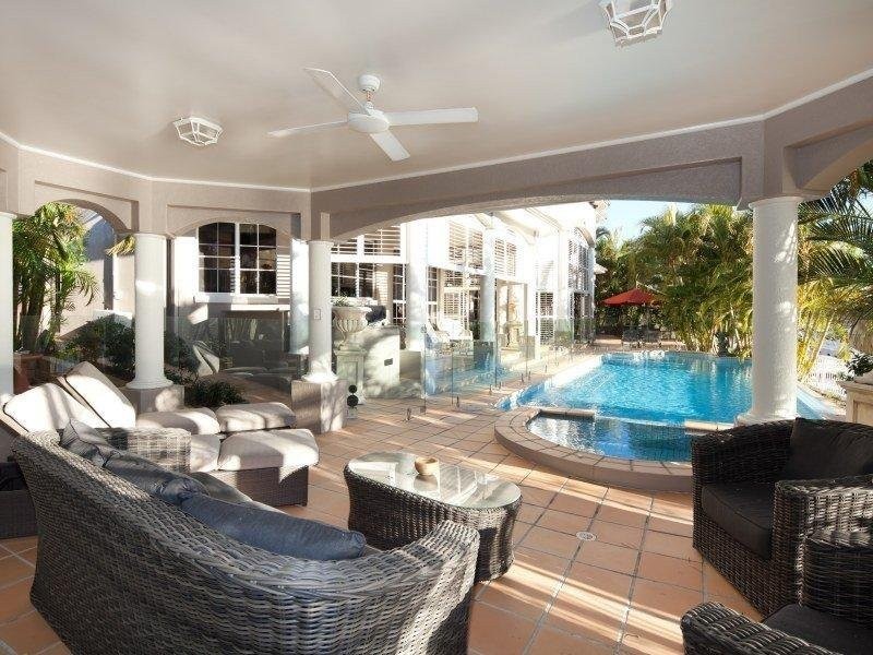 Sovereign Islands QLD 4216