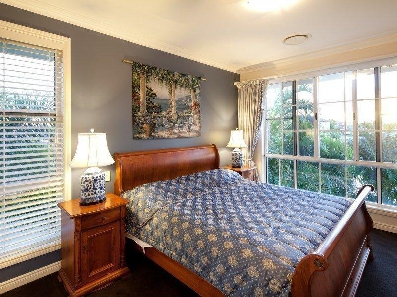 Sovereign Islands QLD 4216