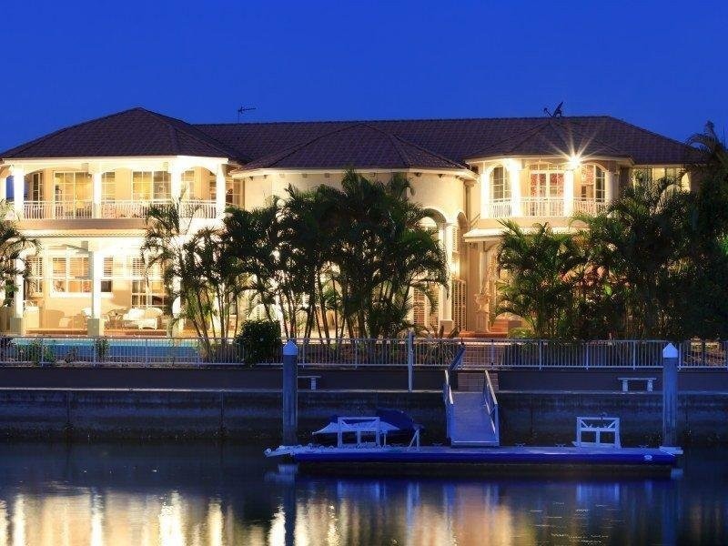 Sovereign Islands QLD 4216