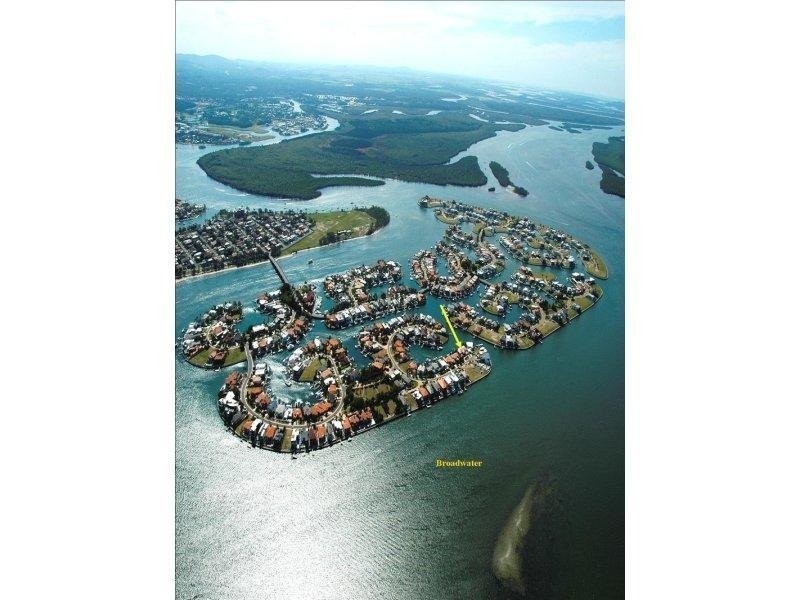 Sovereign Islands QLD 4216