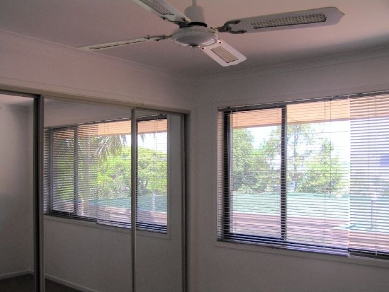 Hollywell QLD 4216