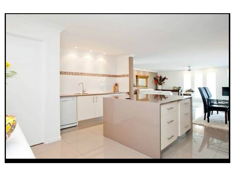 Paradise Point QLD 4216