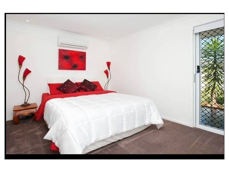 Paradise Point QLD 4216