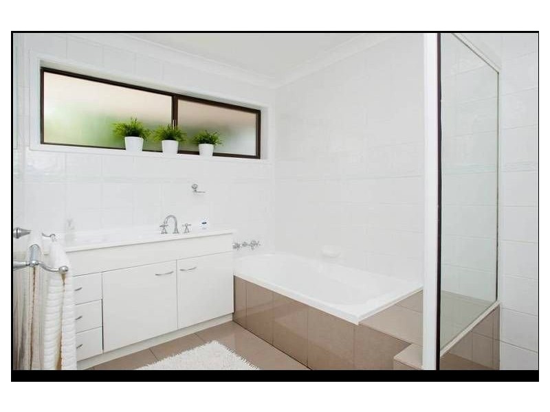 Paradise Point QLD 4216