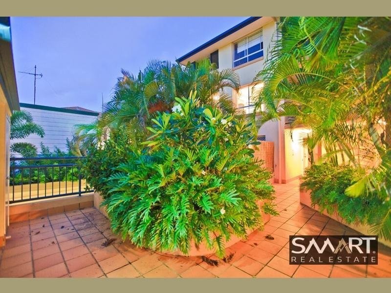 Chevron Island QLD 4217
