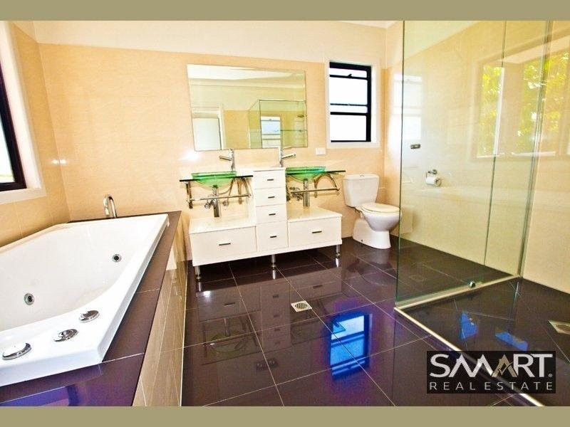 Runaway Bay QLD 4216