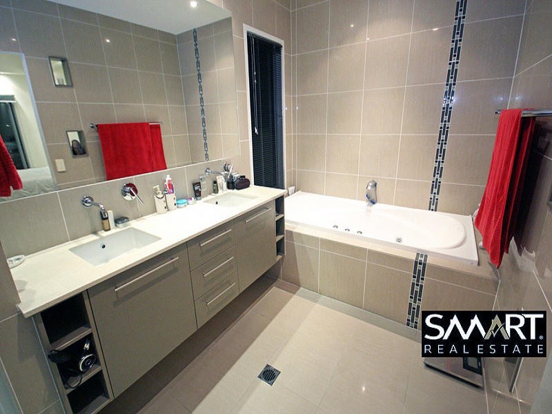 Benowa QLD 4217
