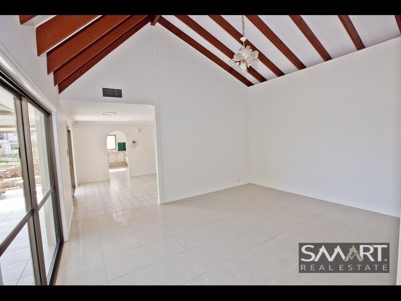 Paradise Waters QLD 4217