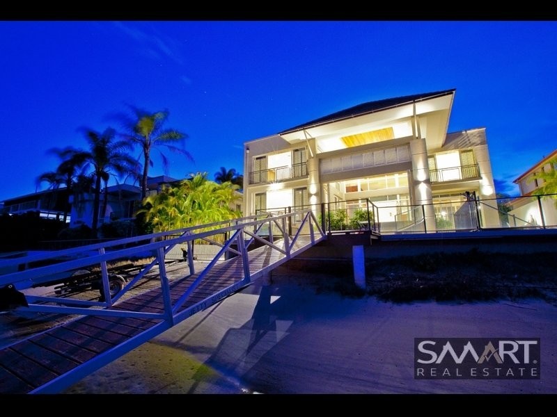 Paradise Waters QLD 4217