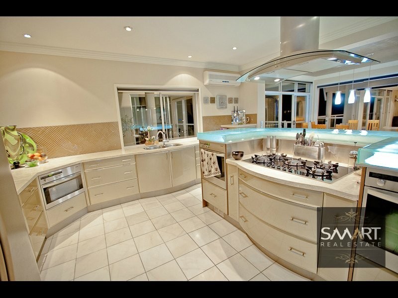 Benowa Waters QLD 4217