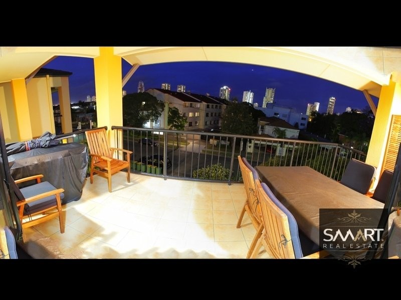 Chevron Island QLD 4217