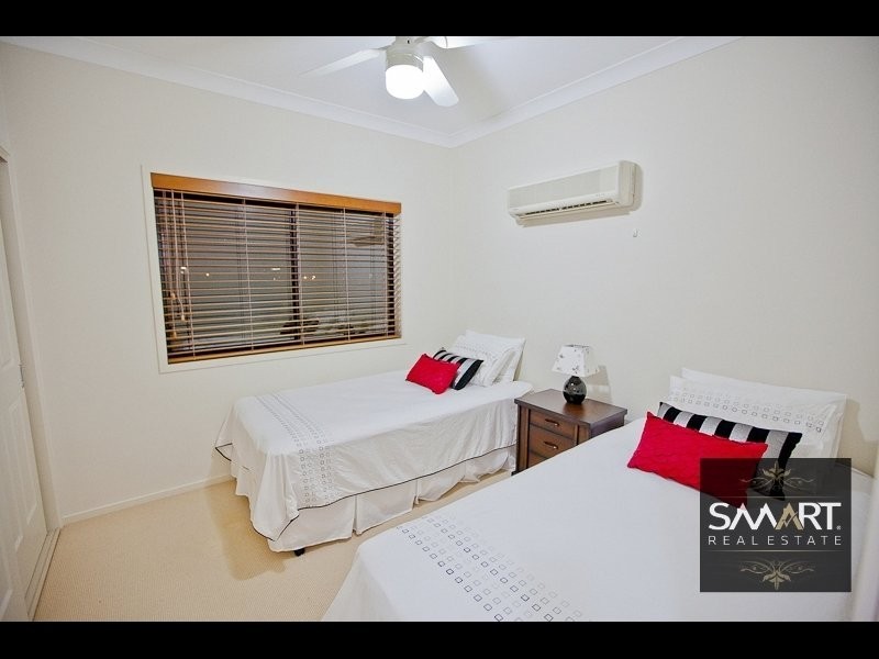 Chevron Island QLD 4217