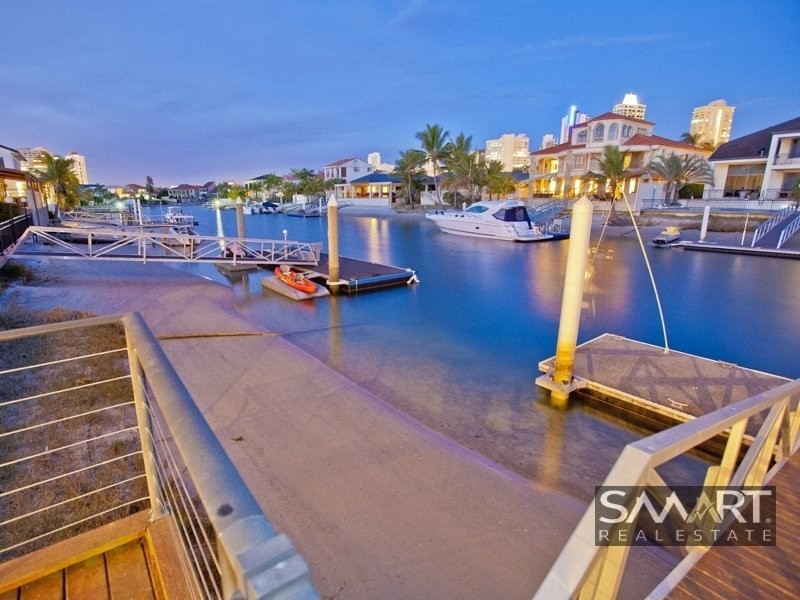 Paradise Waters QLD 4217